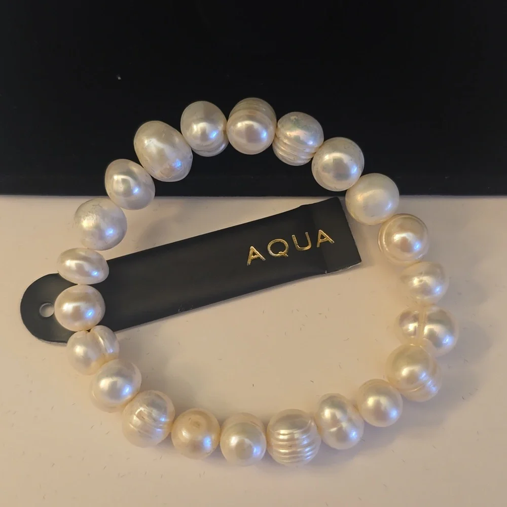 AQUA Cultured Freshwater Pearl Stretch Ivory Bracelet - Picture 5 of 5